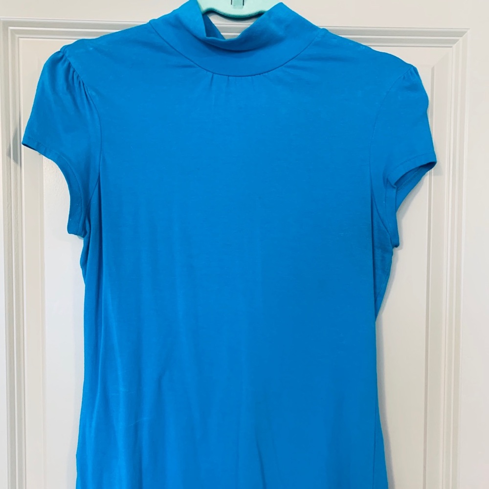 💙 Mock turtleneck dressy top! 💙